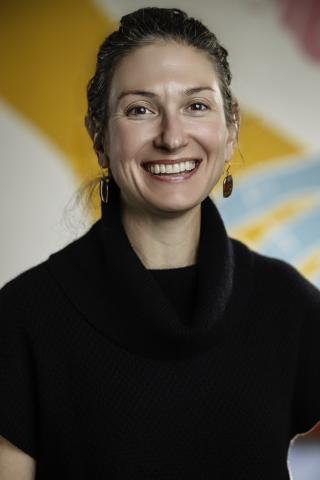 Heather Senecal Headshot